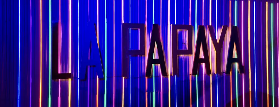 La Papaya cumple más de 20 años como el antro icónico de Huatulco